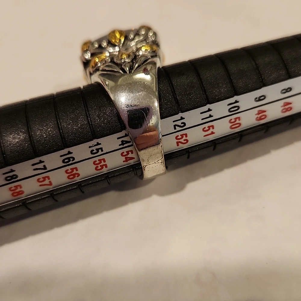 Vintage Ring - Picture 4 of 9